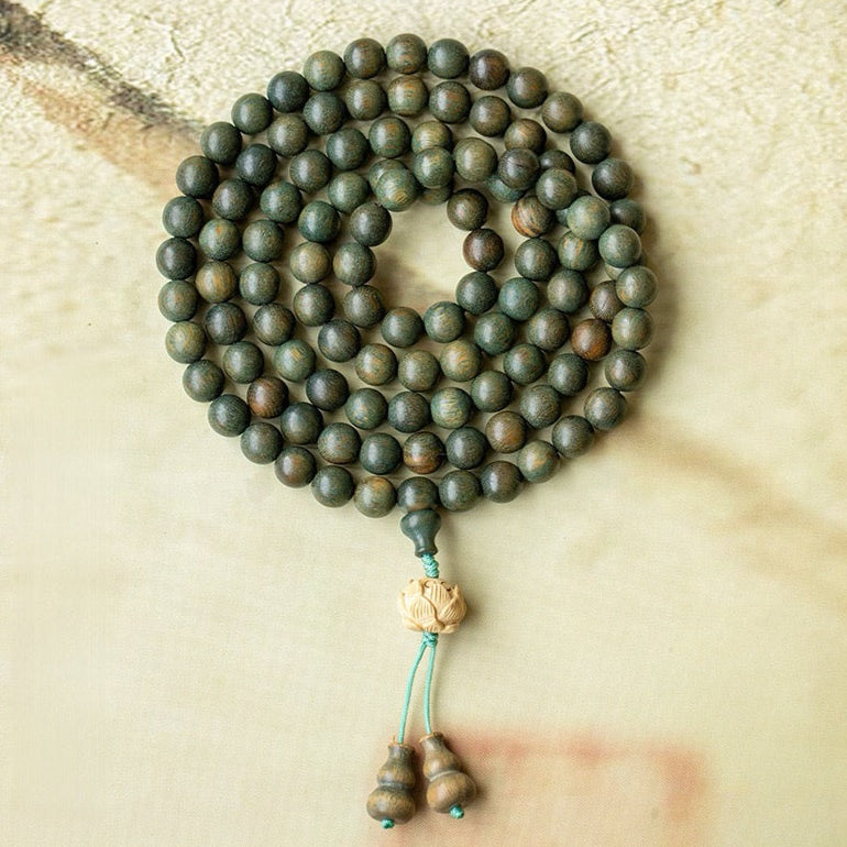Green Sandalwood 108 Mala Beads with Lotus & Gourd Accents – Spiritual Balance