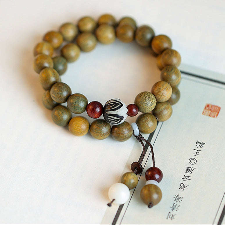 Green Sandalwood Double-Wrap Mala Bracelet with Carved Guru Bead – Grounding & Mindful Calm