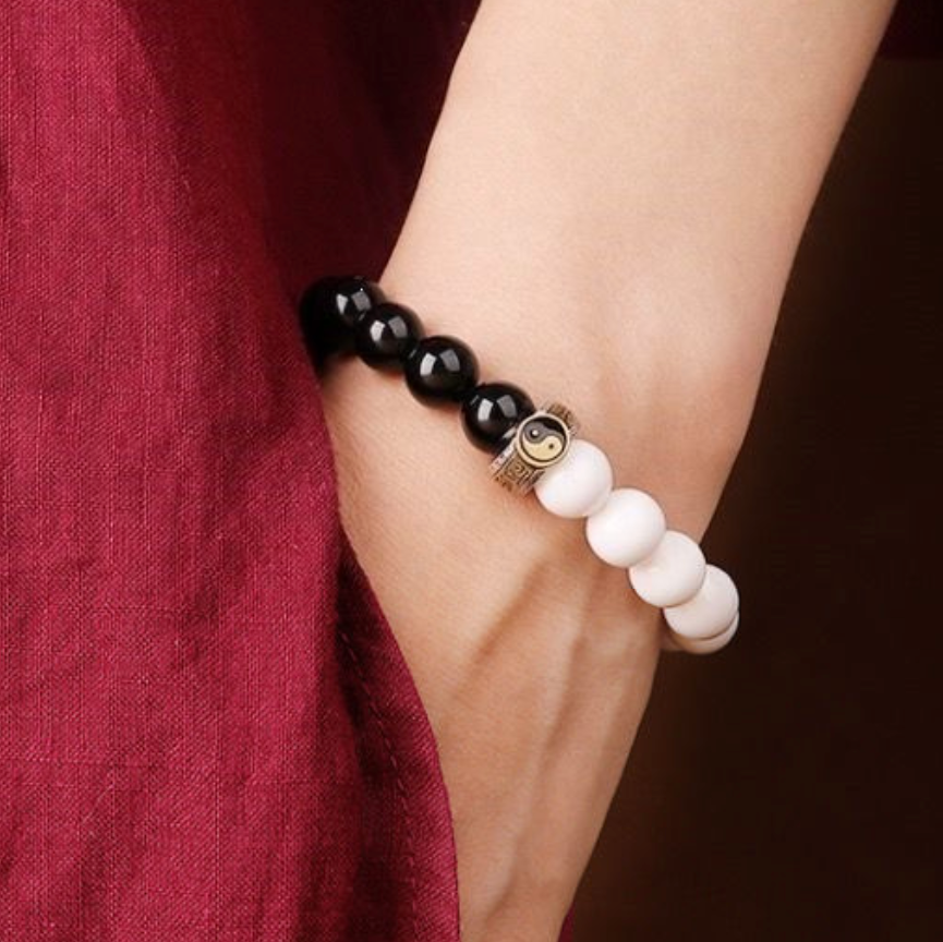 Yin-Yang Obsidian & White Shell Bracelet – 925 Silver Mantra Bead