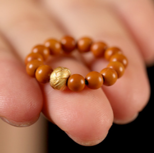 Olive Wood Bead Ring with Textured Golden Accent – Women’s Natural Elegance