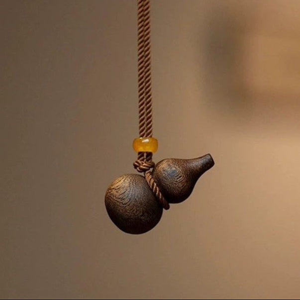 Qinan Agarwood Gourd Pendant – Natural Aloeswood “Fu & Lu”