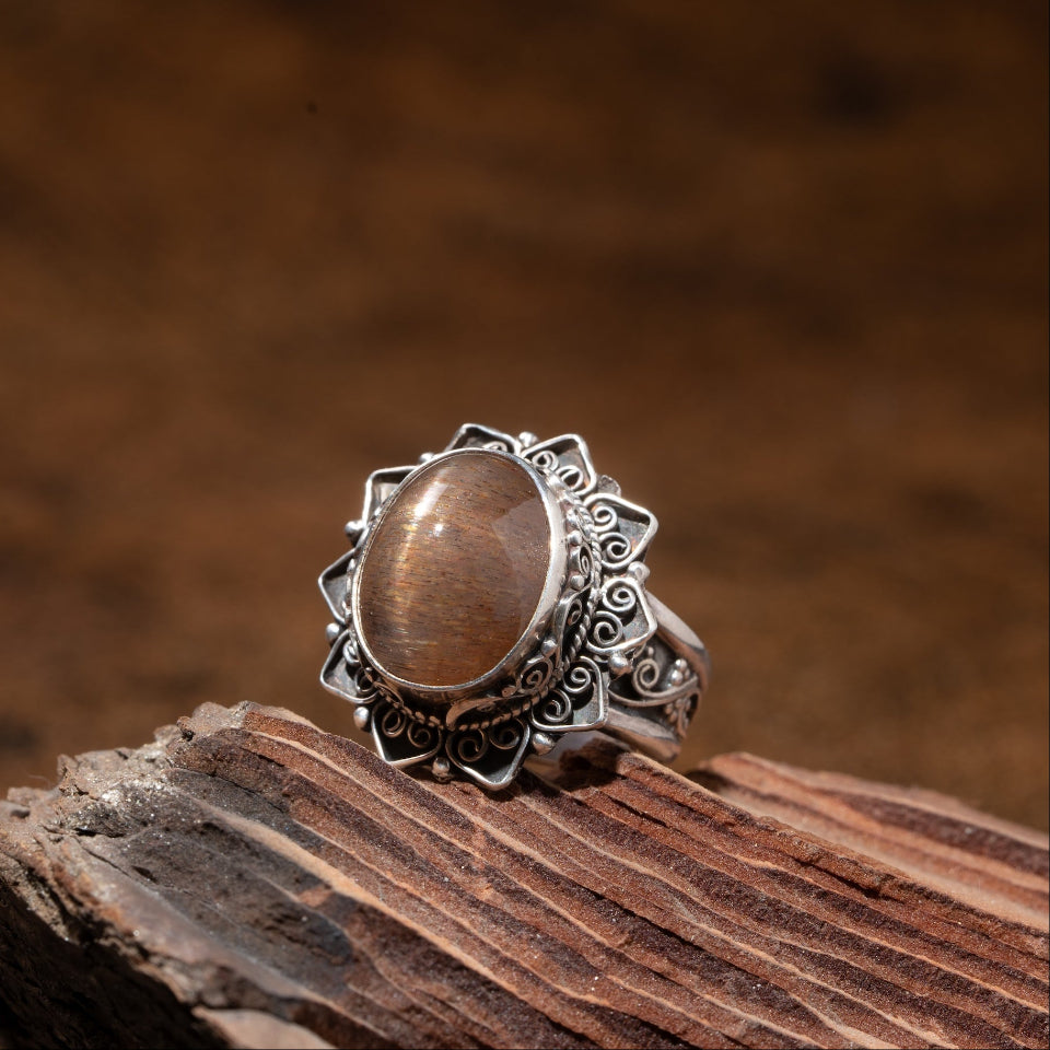 Sunstone 925 Sterling Silver Ring – Confidence & Vitality
