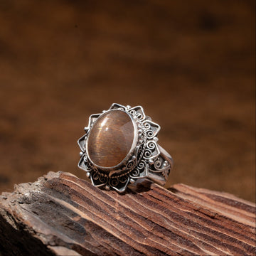 Sunstone 925 Sterling Silver Ring – Confidence & Vitality