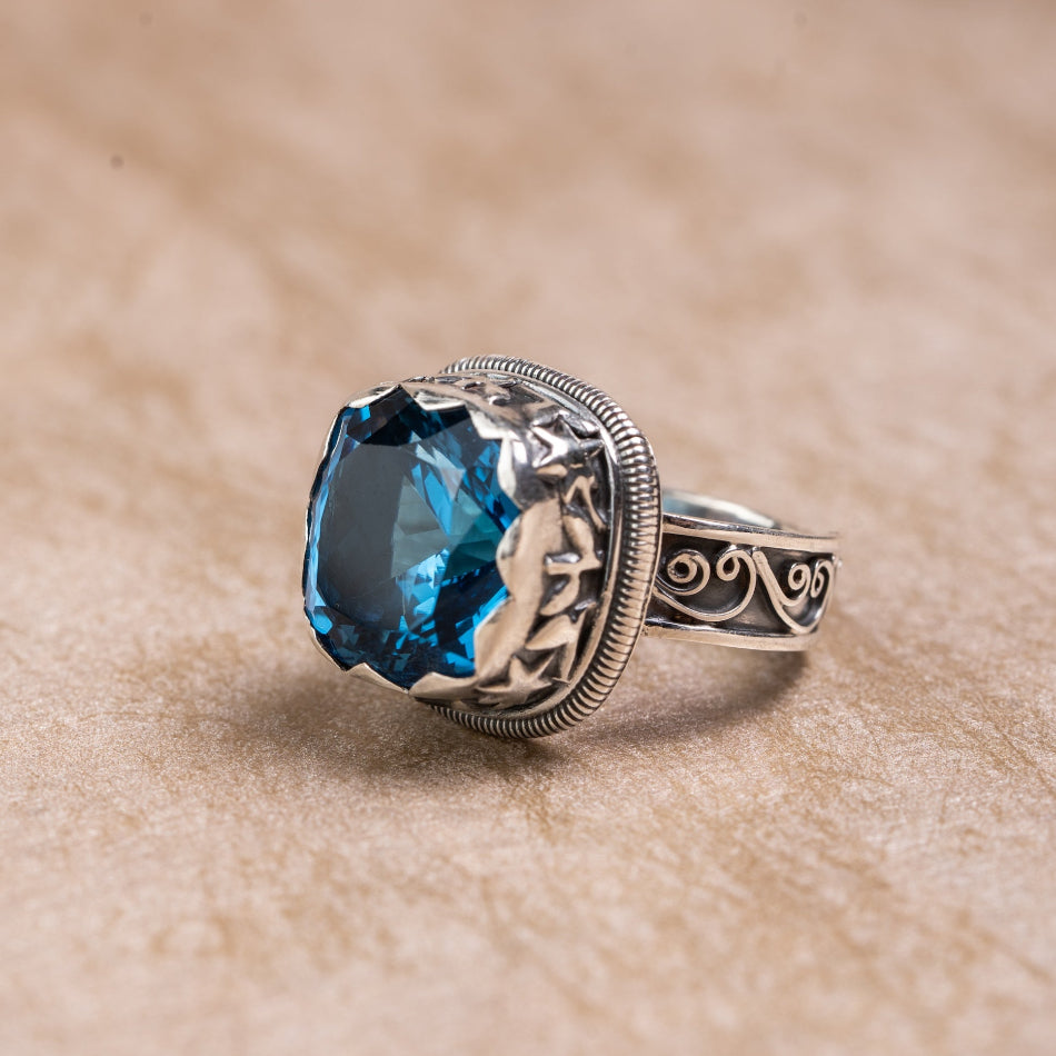 Blue Topaz 925 Sterling Silver Ring – Calm & Communication