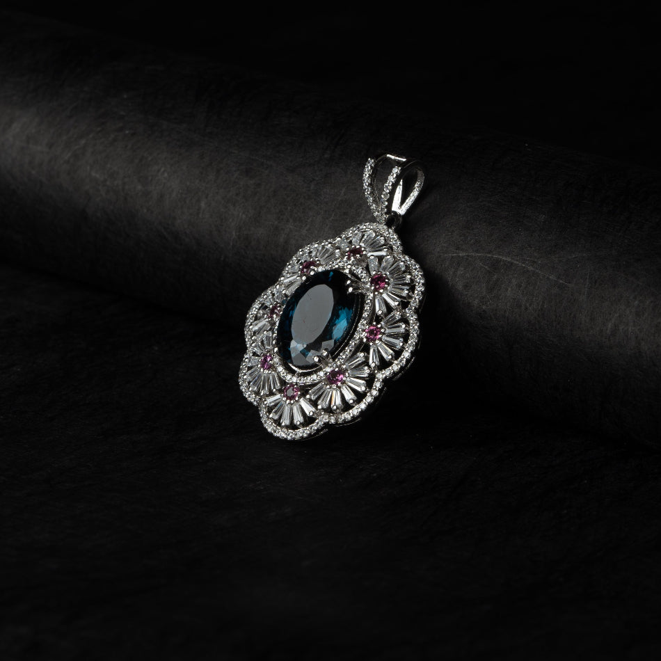London Blue Topaz Lotus Halo Silver Pendant – Clarity & Expression（Pre-sale & Delivery 10 days later）