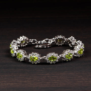 Peridot Blossom Halo Silver Bracelet – Prosperity & Renewal