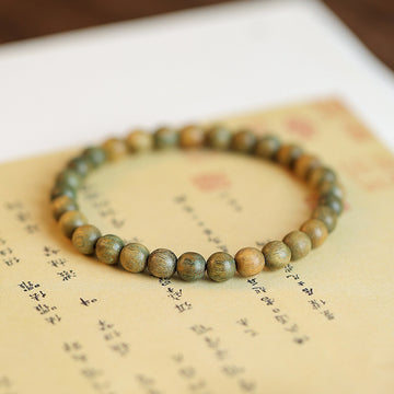 Green Sandalwood Bead Bracelet – Unisex Grounding & Mindful Calm
