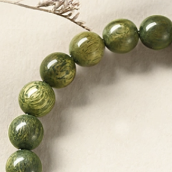 Verdant Spirit Bracelet – Green Sandalwood & Phantom Quartz Balance