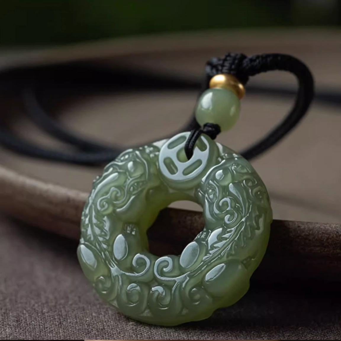 Jade-Look Pixiu Pendant – Double-Sided Carving (Green or White)