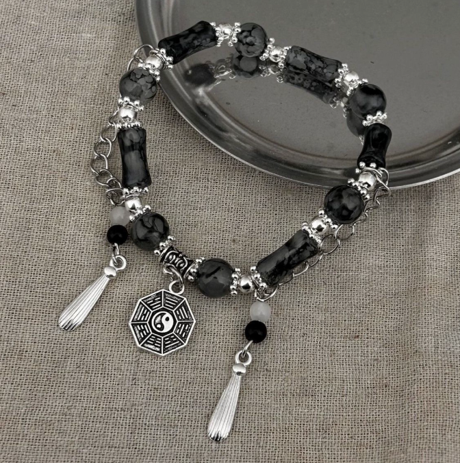 Yin–Yang Balance Bracelet – Black Obsidian & White Agate Harmony